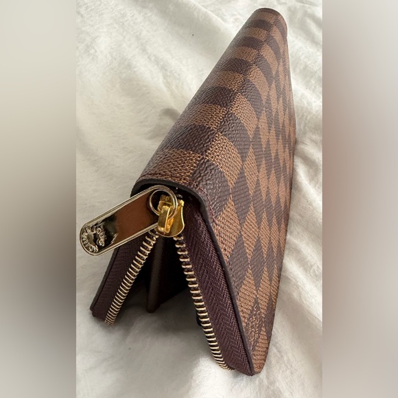 👑✅PRICE FIRM✅Fashion Brown Long Zip Around Wallet. NWOT - Picture 4 of 15